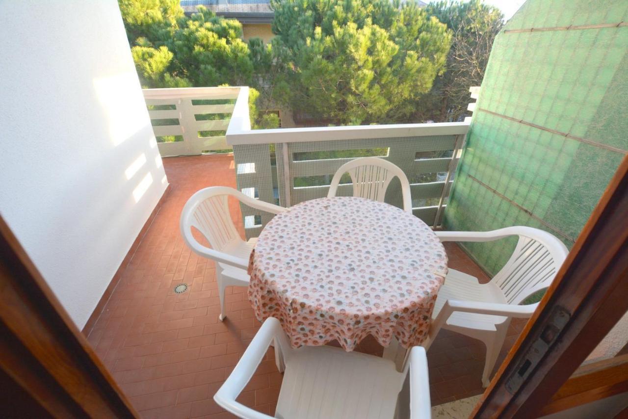 Lignano Nette Wohnung Naehe Am Meer Lignano Sabbiadoro Exterior foto