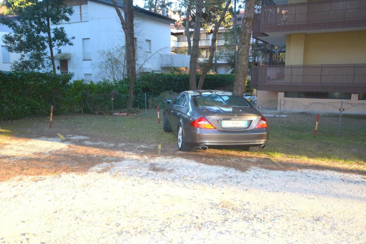 Lignano Nette Wohnung Naehe Am Meer Lignano Sabbiadoro Exterior foto