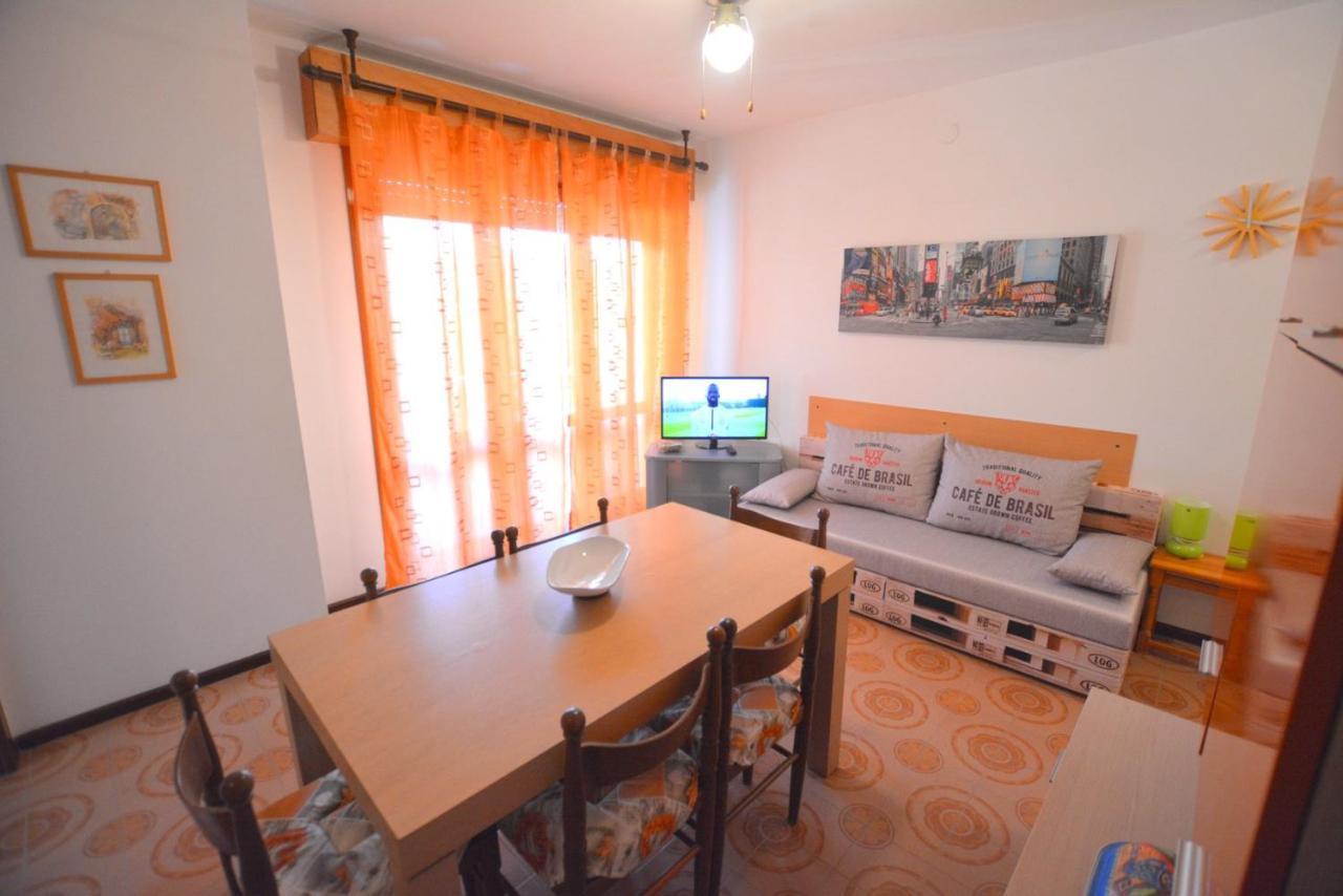 Lignano Nette Wohnung Naehe Am Meer Lignano Sabbiadoro Exterior foto